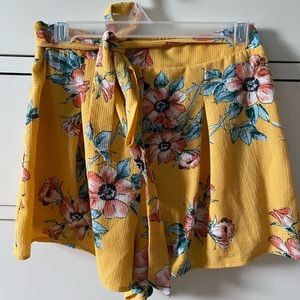 Floral flowy shorts